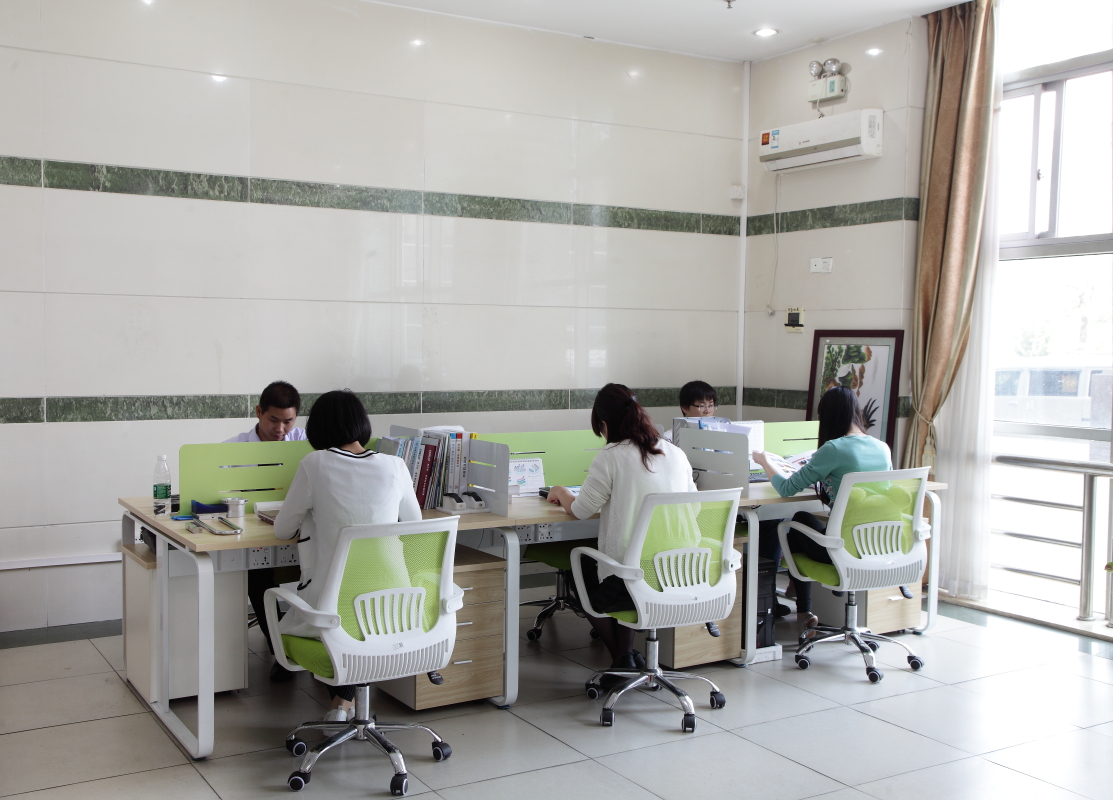 東莞貼標(biāo)機(jī)廠家德尚自動(dòng)化貼標(biāo)機(jī)市場前景如何