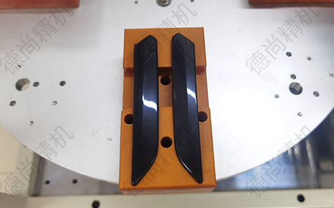 汽車(chē)門(mén)手柄自動(dòng)貼膜機(jī)選德尚精機(jī) 幫您降成本！